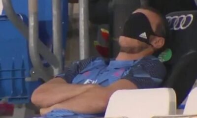 Bale dorme panchina